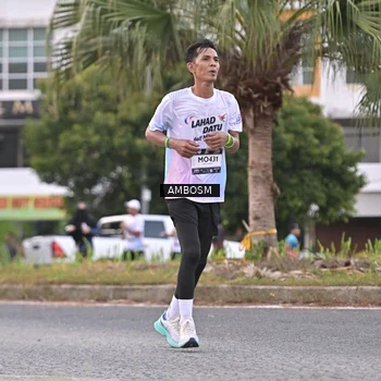 Runner Photo 7694323