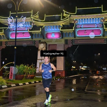 Runner Photo 7694341