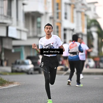 Runner Photo 7694345