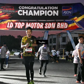 Runner Photo 7694351