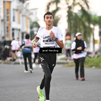 Runner Photo 7694358