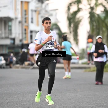 Runner Photo 7694366