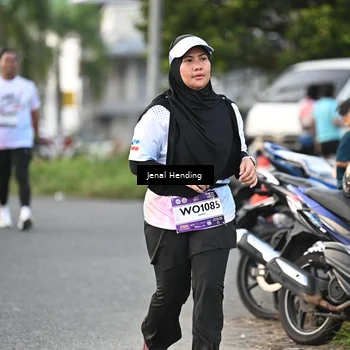 Runner Photo 7694421
