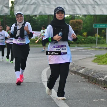 Runner Photo 7694424