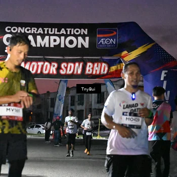 Runner Photo 7694439