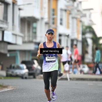 Runner Photo 7694458