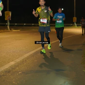 Runner Photo 7694463