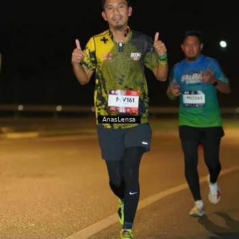 Runner Photo 7694469