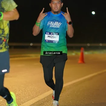 Runner Photo 7694471