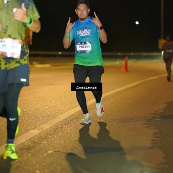 Runner Photo 7694472