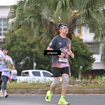 Runner Photo 7694473