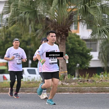 Runner Photo 7694481