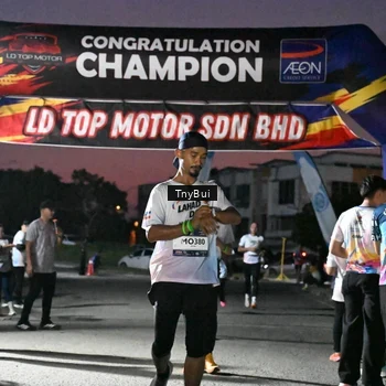 Runner Photo 7694496