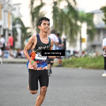 Runner Photo 7694506