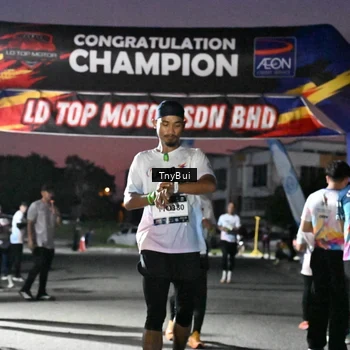 Runner Photo 7694540