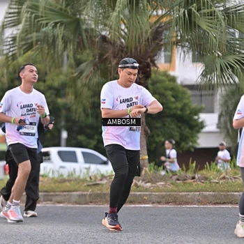 Runner Photo 7694547