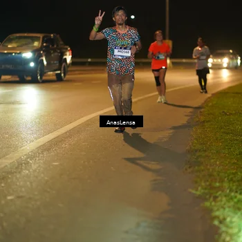 Runner Photo 7694562