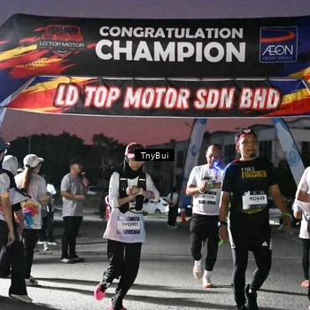 Runner Photo 7694565
