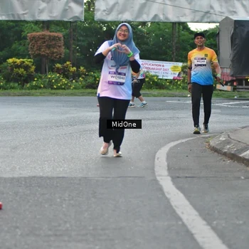Runner Photo 7694573