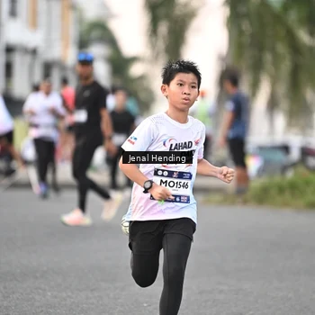 Runner Photo 7694574