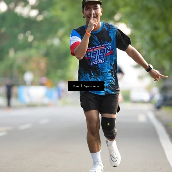 Runner Photo 7694578