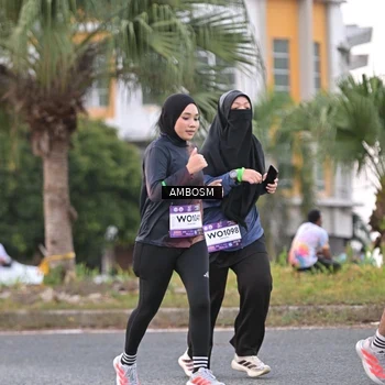Runner Photo 7694581