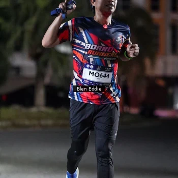 Runner Photo 7694591