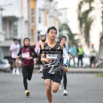 Runner Photo 7694592