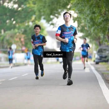 Runner Photo 7694593