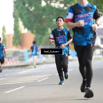 Runner Photo 7694602