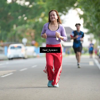 Runner Photo 7694611