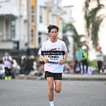 Runner Photo 7694619