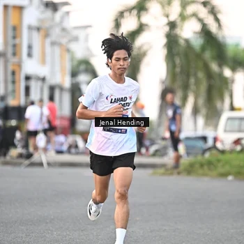 Runner Photo 7694626