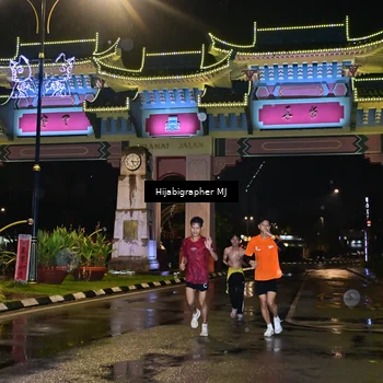 Runner Photo 7694636