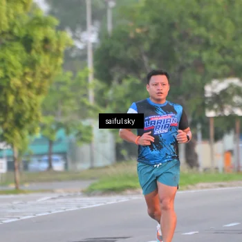 Runner Photo 7694647