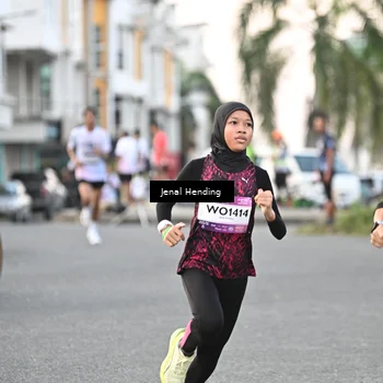 Runner Photo 7694659