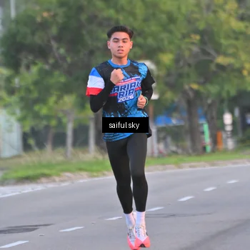 Runner Photo 7694665
