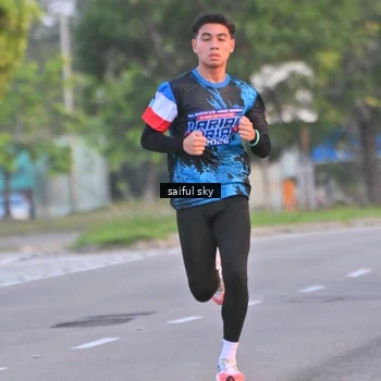 Runner Photo 7694667
