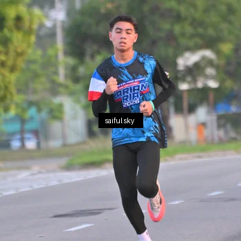 Runner Photo 7694669