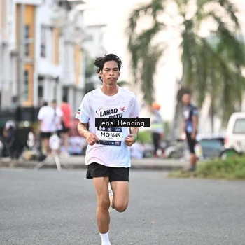 Runner Photo 7694676