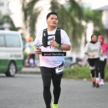 Runner Photo 7694686