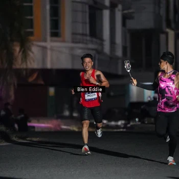 Runner Photo 7694690