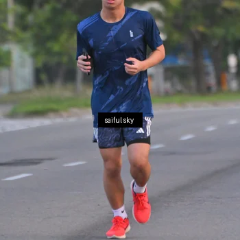 Runner Photo 7694692
