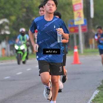 Runner Photo 7694700