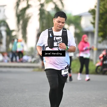Runner Photo 7694709