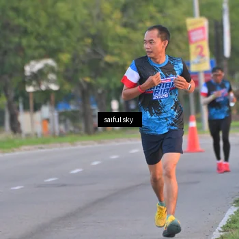 Runner Photo 7694710