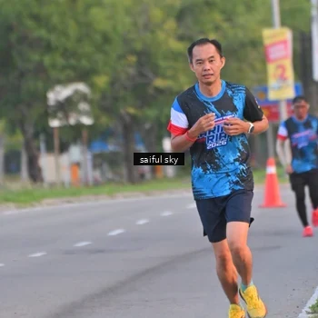 Runner Photo 7694713