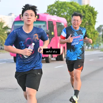 Runner Photo 7694744