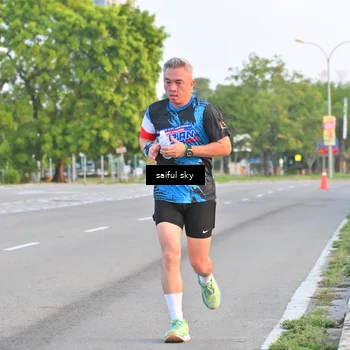 Runner Photo 7694746