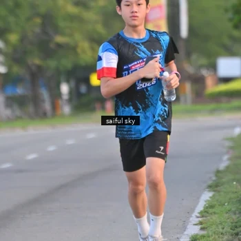 Runner Photo 7694751